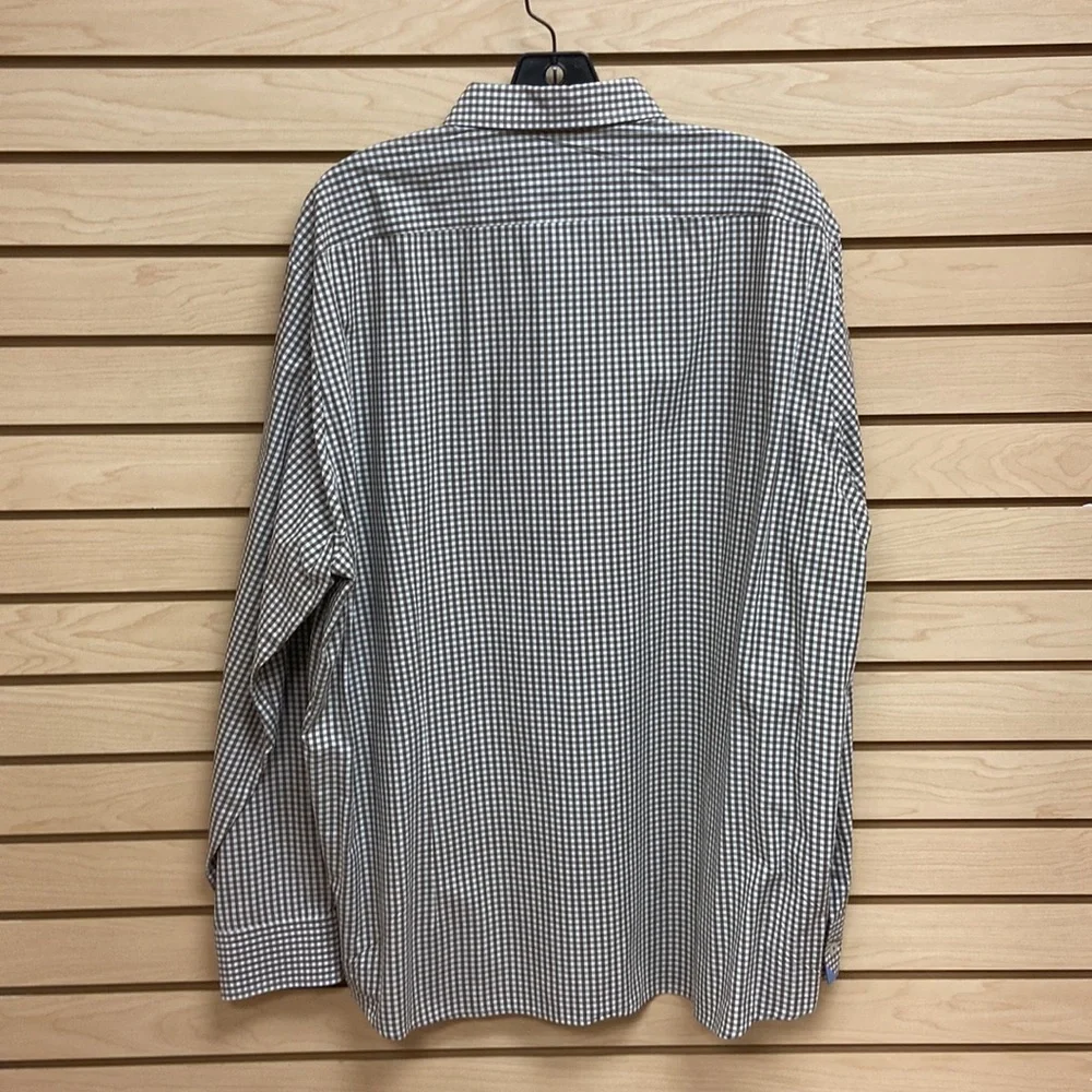Hugo Boss men casual shirt . Size 2XL